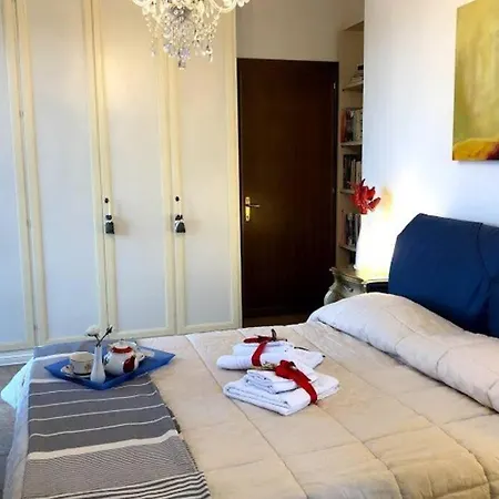 Locazione Turistica In Bilocale Sita In Via Ponte Di Ferro 2 B Apartment