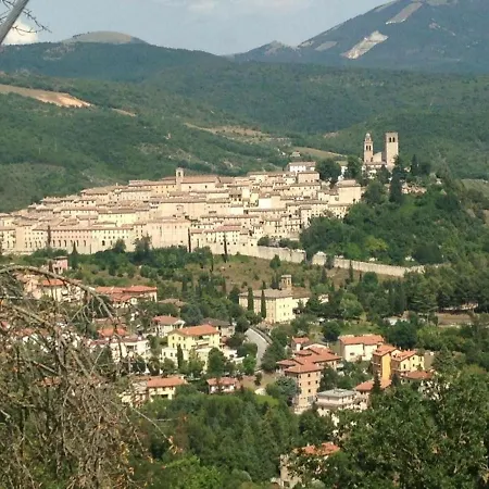 Locazione Turistica In Bilocale Sita In Via Ponte Di Ferro 2 B Gualdo Cattaneo