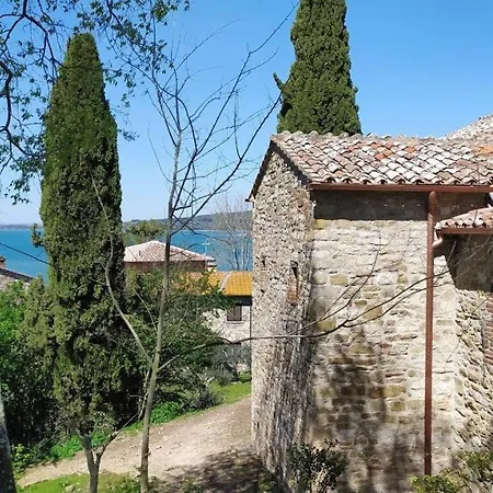Locazione Turistica In Bilocale Sita In Via Ponte Di Ferro 2 B * Gualdo Cattaneo